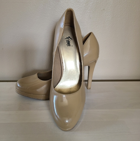 Fioni beige high heel pumps - Picture 2 of 6